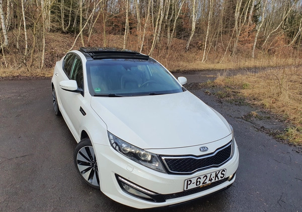 Kia Optima cena 33900 przebieg: 285000, rok produkcji 2012 z Wałbrzych małe 67